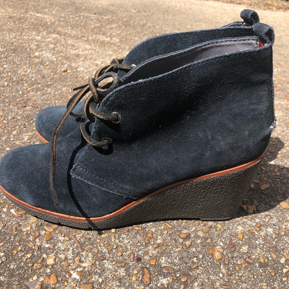 SPERRY Sz 10 Navy Blue Suede Lace-Up Wedge Boots